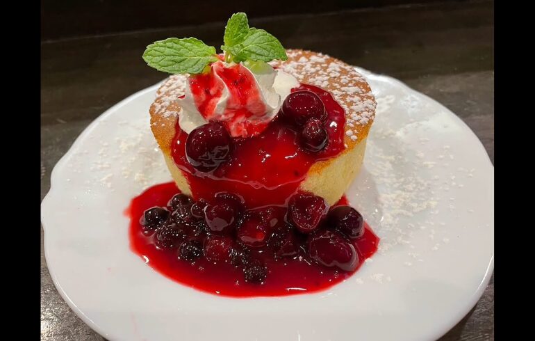 根津珈琲店のパンケーキ