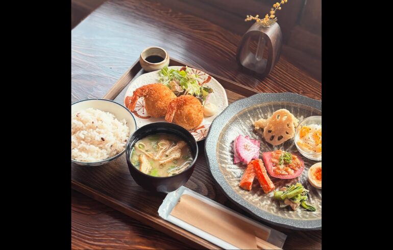古民家カフェ 百々の定食