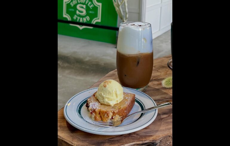 soi coffee standのドリンクとスイーツ