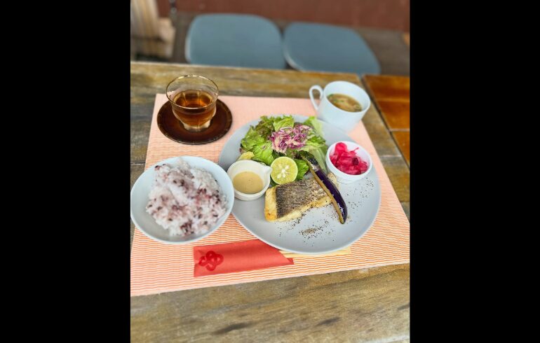 お食事処ゆいねのランチ