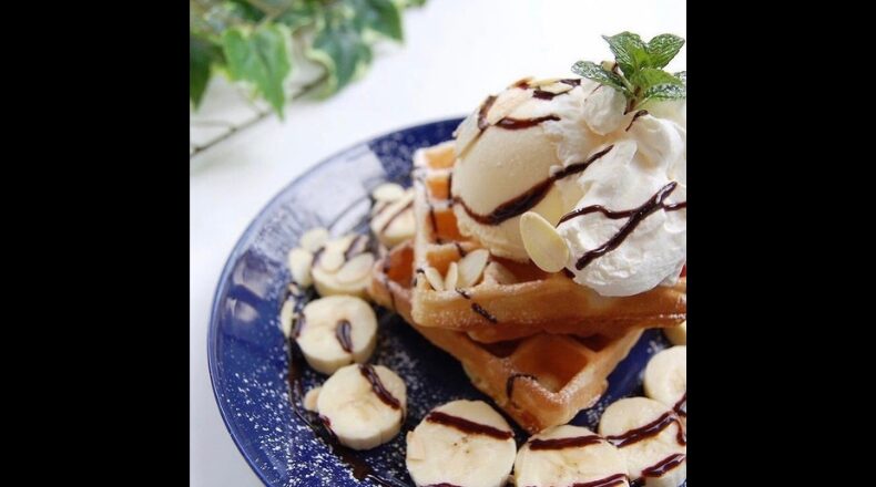 Cafe Sucreのチョコバナナワッフル