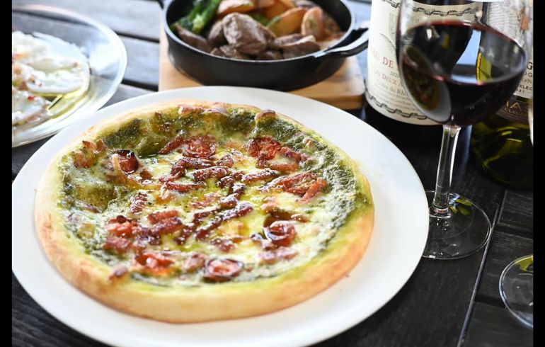 Dining&Terrace86のピザ