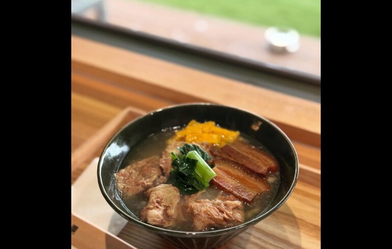 PAWPAWどっぐらんカフェの沖縄そば