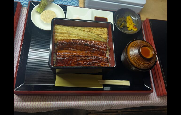 うな匠軽井沢店の蒲焼き＆白焼き W重