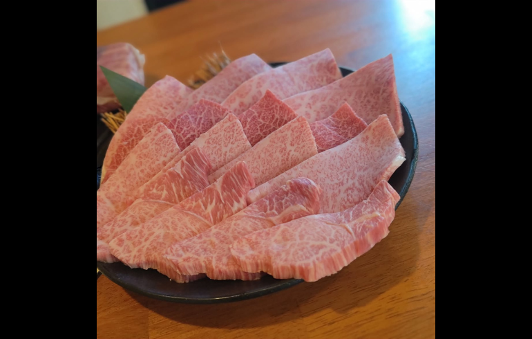焼肉 賢のお肉の盛り合わせ