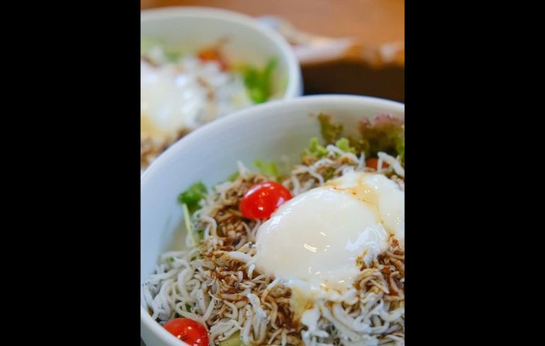 カフェナチュールの丼ぶり