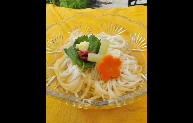 百穂苑の稲庭うどん