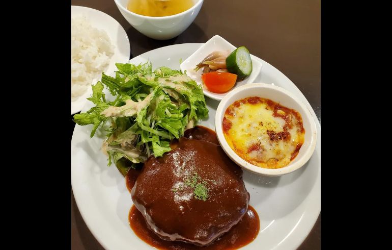 ジュジュカフェのハンバーグ