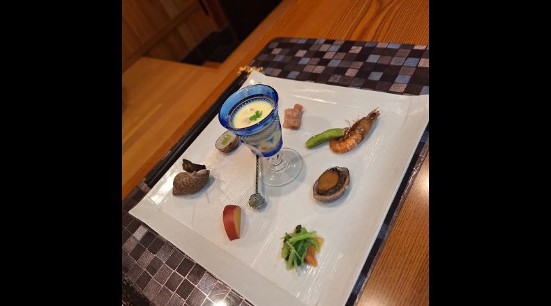 創作日本料理 さくらのお造りと小鉢