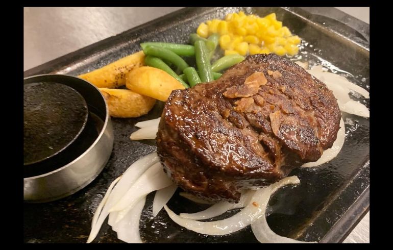 ソヌーテのハンバーグ